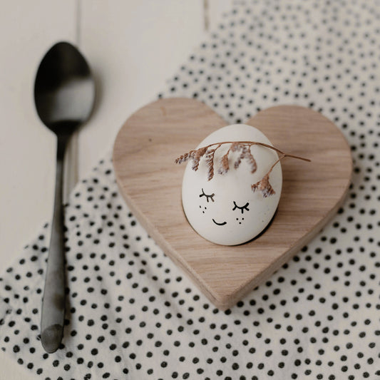 Egg cup heart