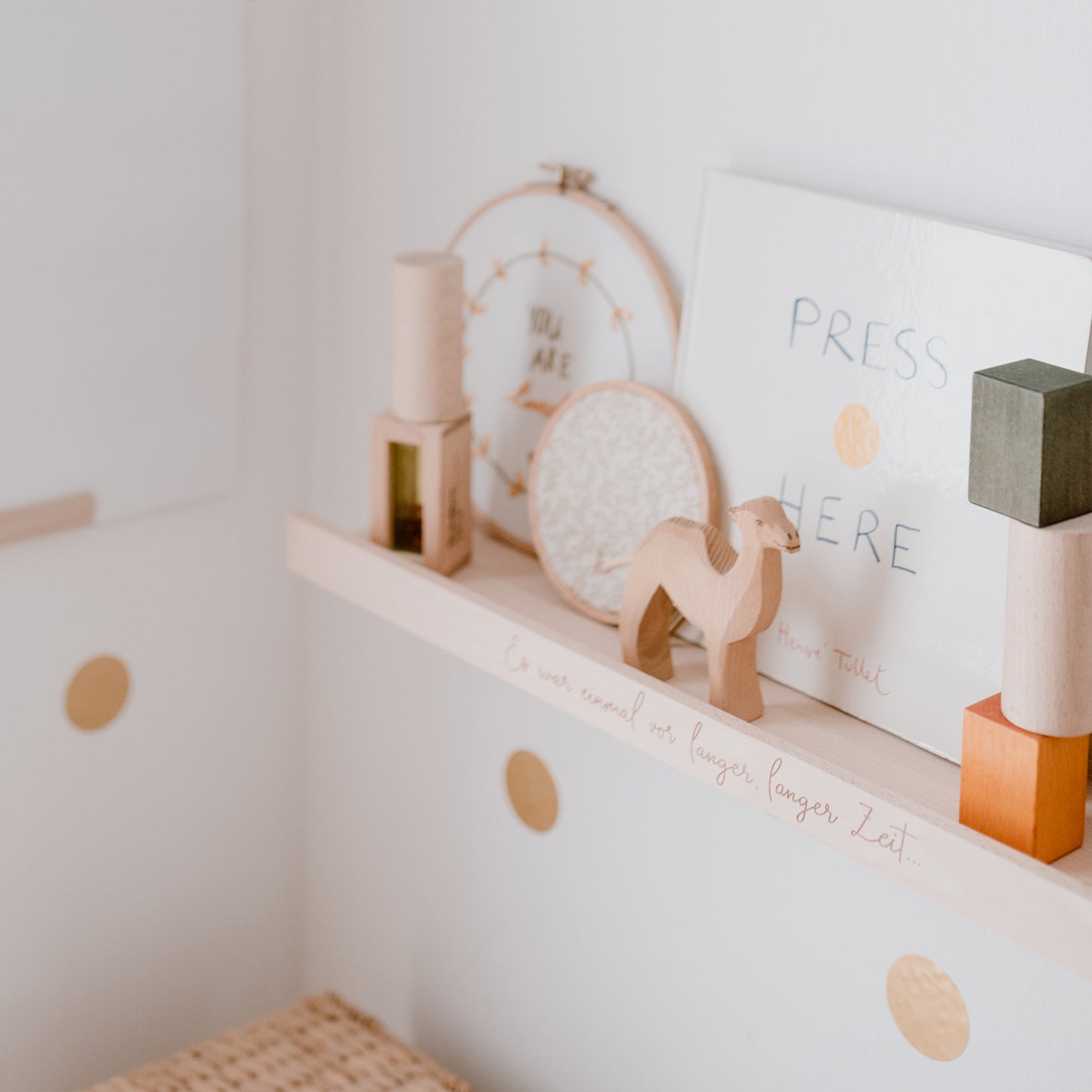 Regal Vor Langer Zeit