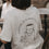 Rückansicht T-Shirt mit Print „Coffee is always a good idea“ und Illustration