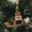Weihnachtsanhänger Schlitten mit Geschenken, goldfarben, am Tannenbaum hängend