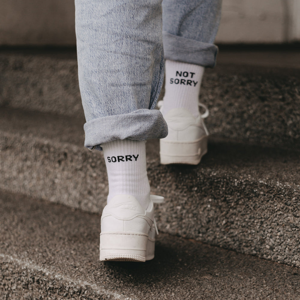 Socken weiß Sorry not Sorry | Eulenschnitt 