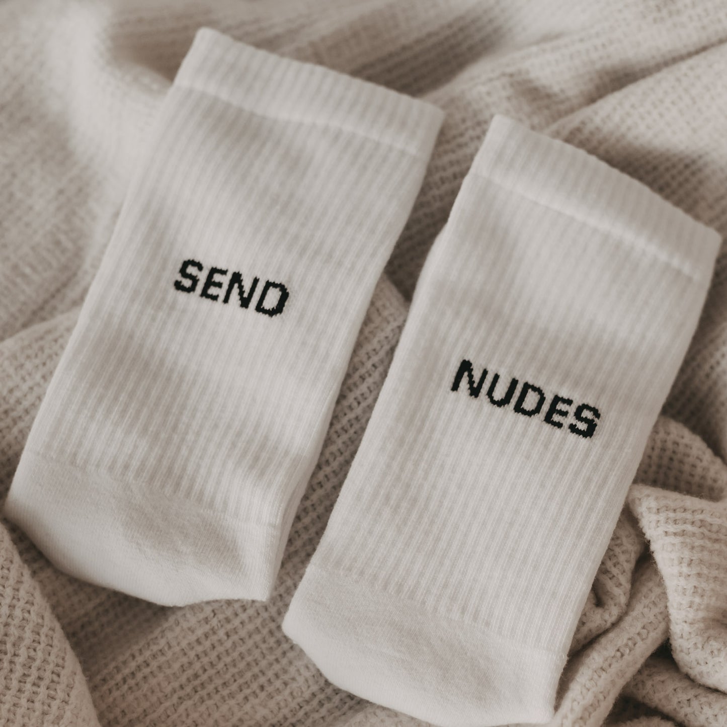 Socken weiß Send nudes | Eulenschnitt 