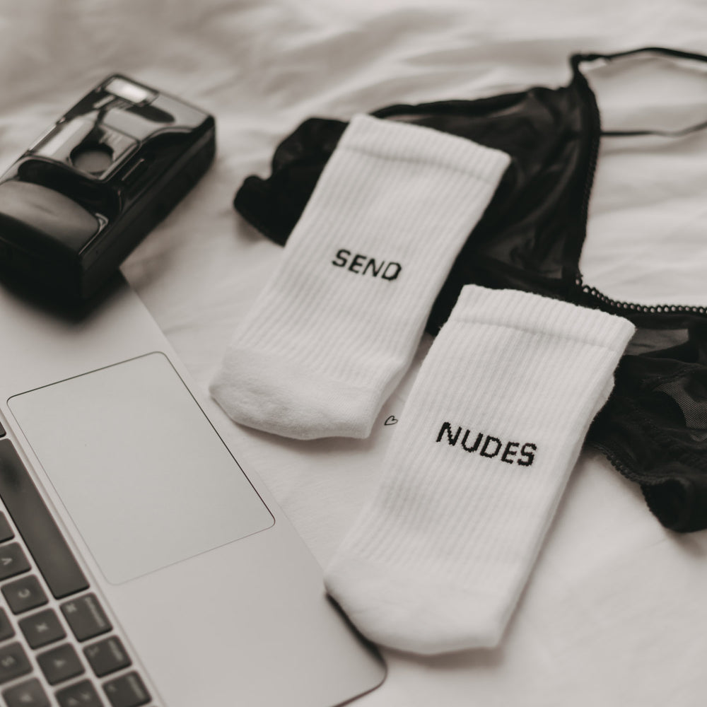 Socken weiß Send nudes | Eulenschnitt 